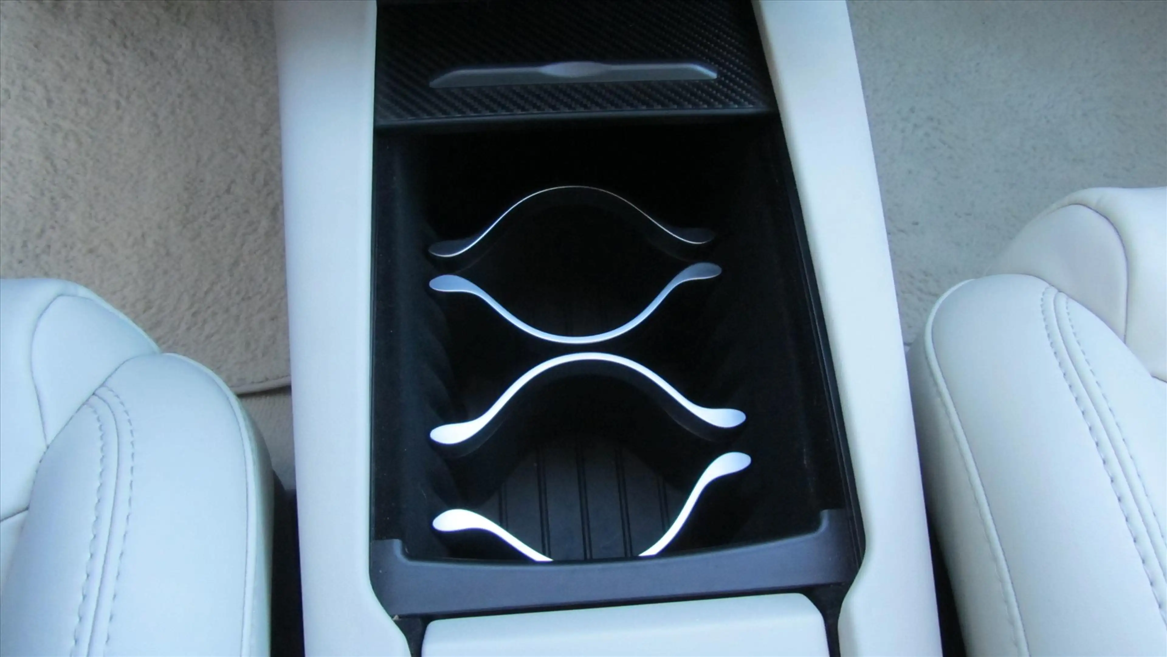 Tesla Model S 100 D Long Range 4WD — photo 22