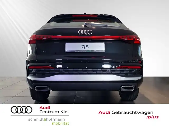 Audi Q5 view 5