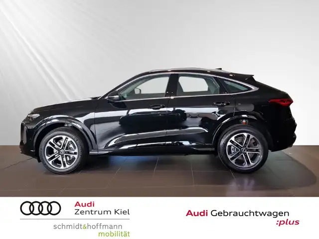 Audi Q5 view 3