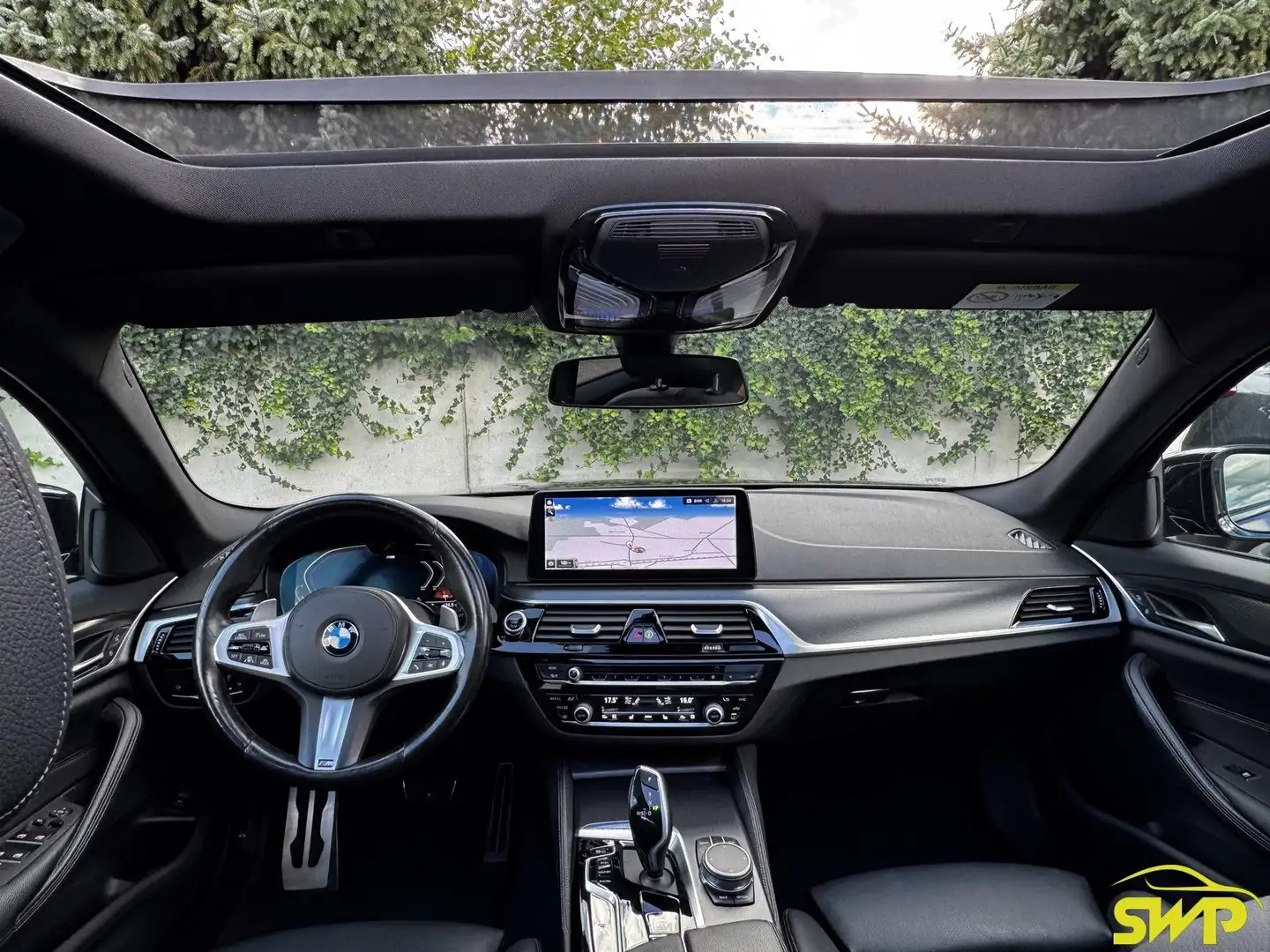 BMW 540 5-serie Touring 540i xDrive High Executive | M-spo Zwart - 2