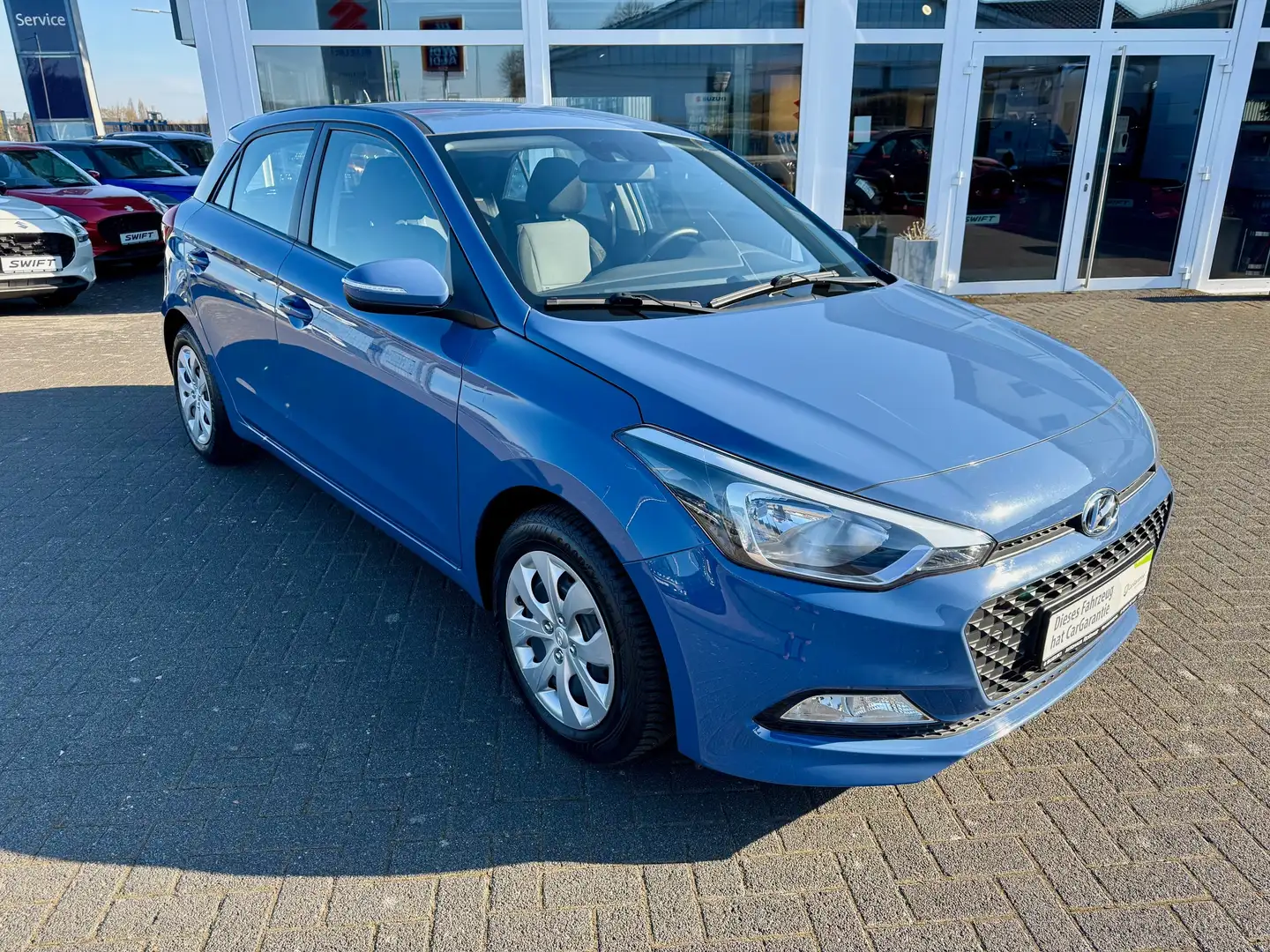 Hyundai i20 1,2 Trend**Ganzjahresreifen** Bleu - 1