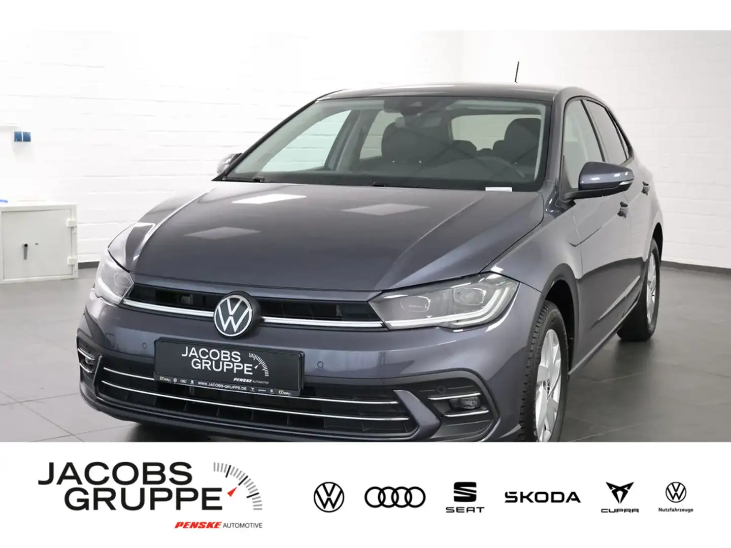 Volkswagen Polo VI 1.0 TSI Style Navi,Matrix,PDC,SHZ Gris - 2