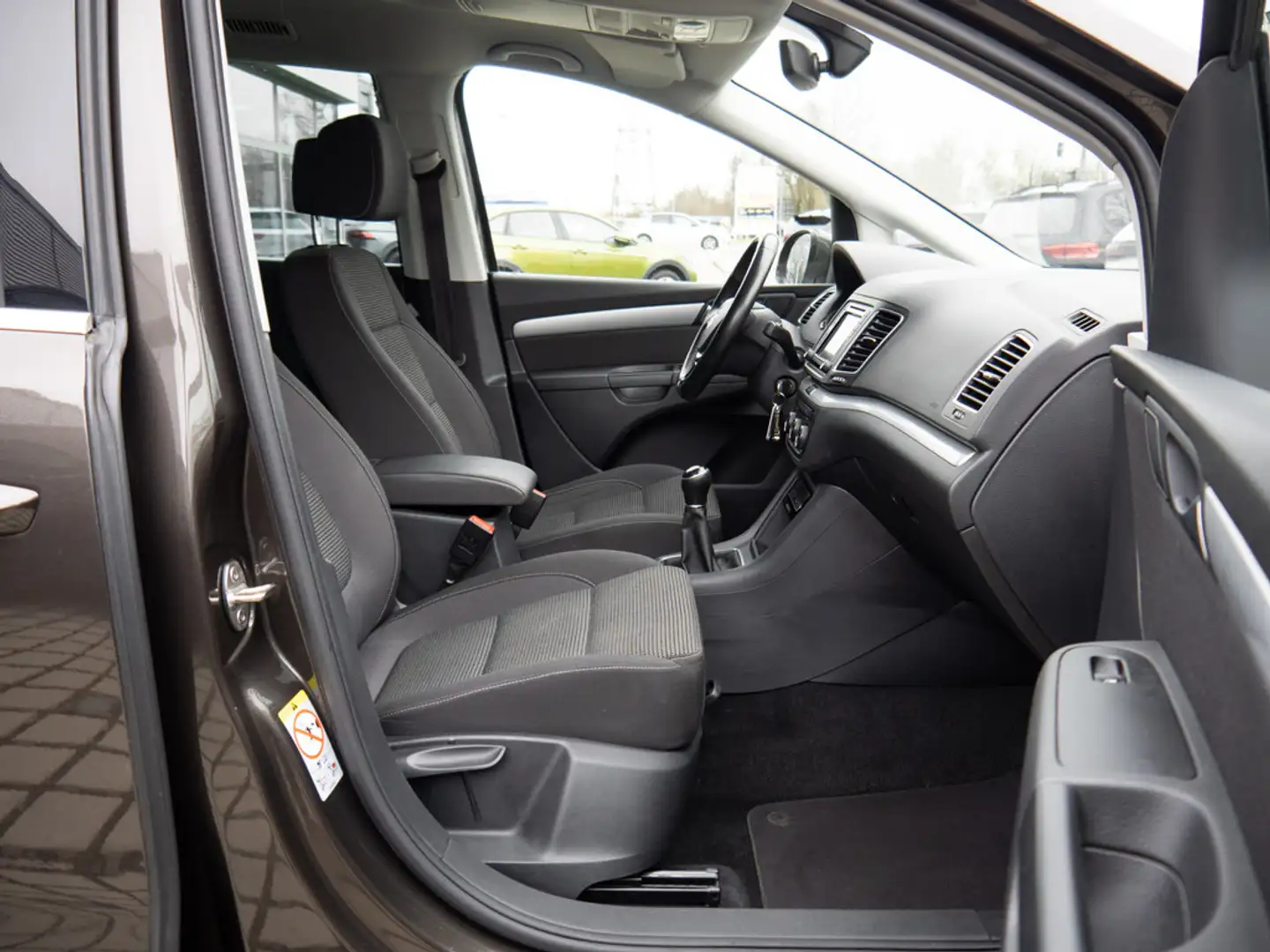 Volkswagen Sharan 1.4 TSI Comfortline BMT NAVI 7-SITZER Braun - 2