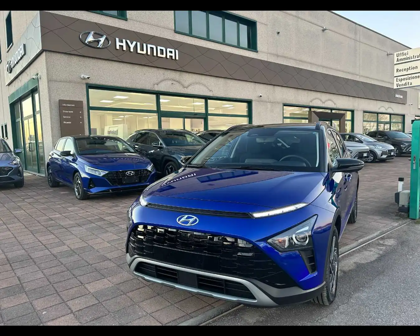 Hyundai BAYON 1.2 Gpl Exclusive Modrá - 2