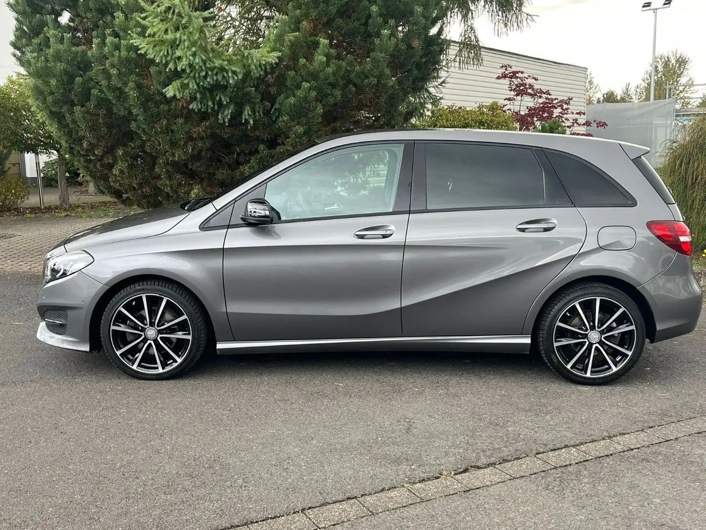Mercedes-Benz B 200 Gris - 2