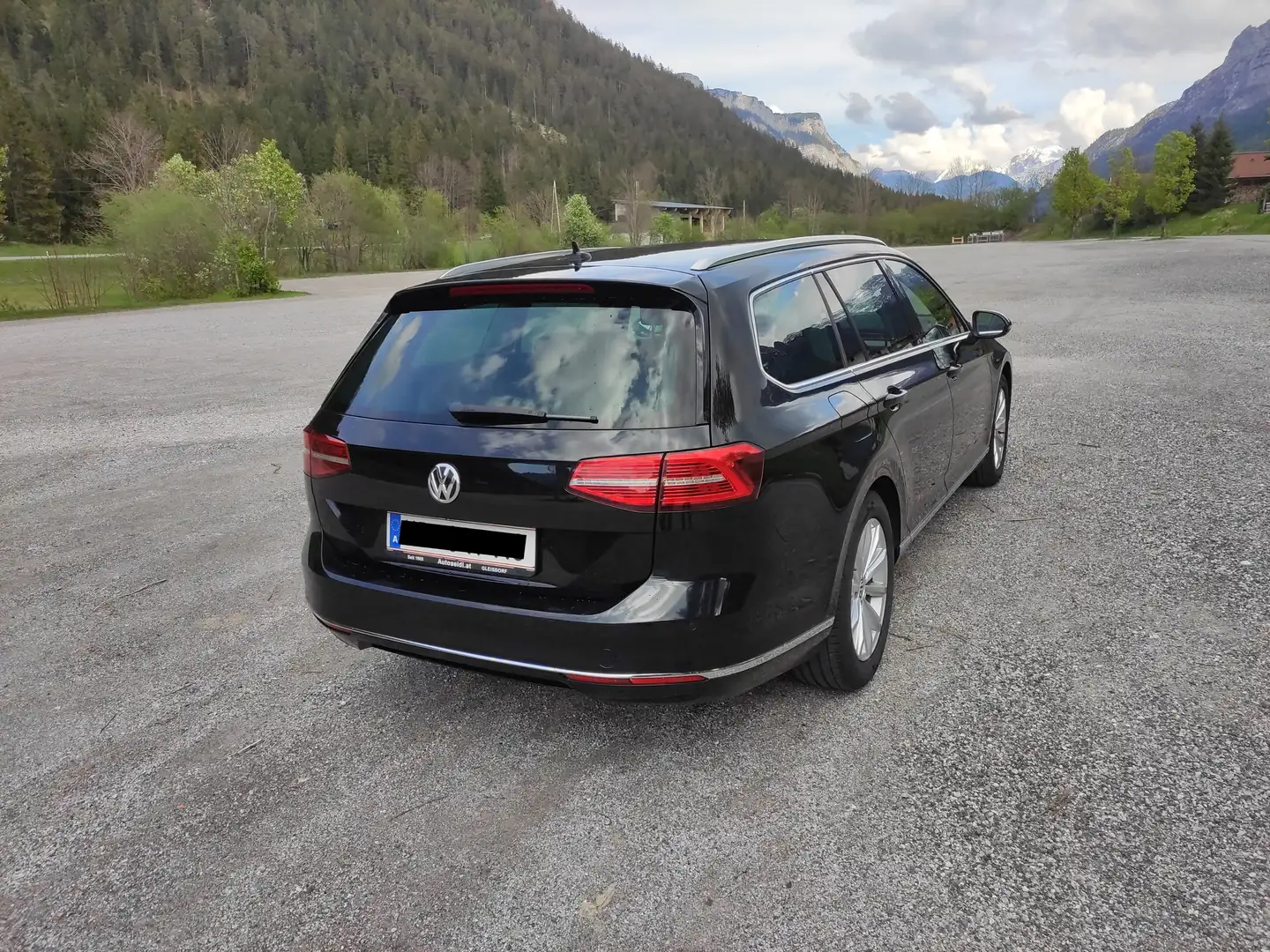 Volkswagen Passat Variant Passat Variant Highline 2,0 TDI DSGHighline Schwarz - 2