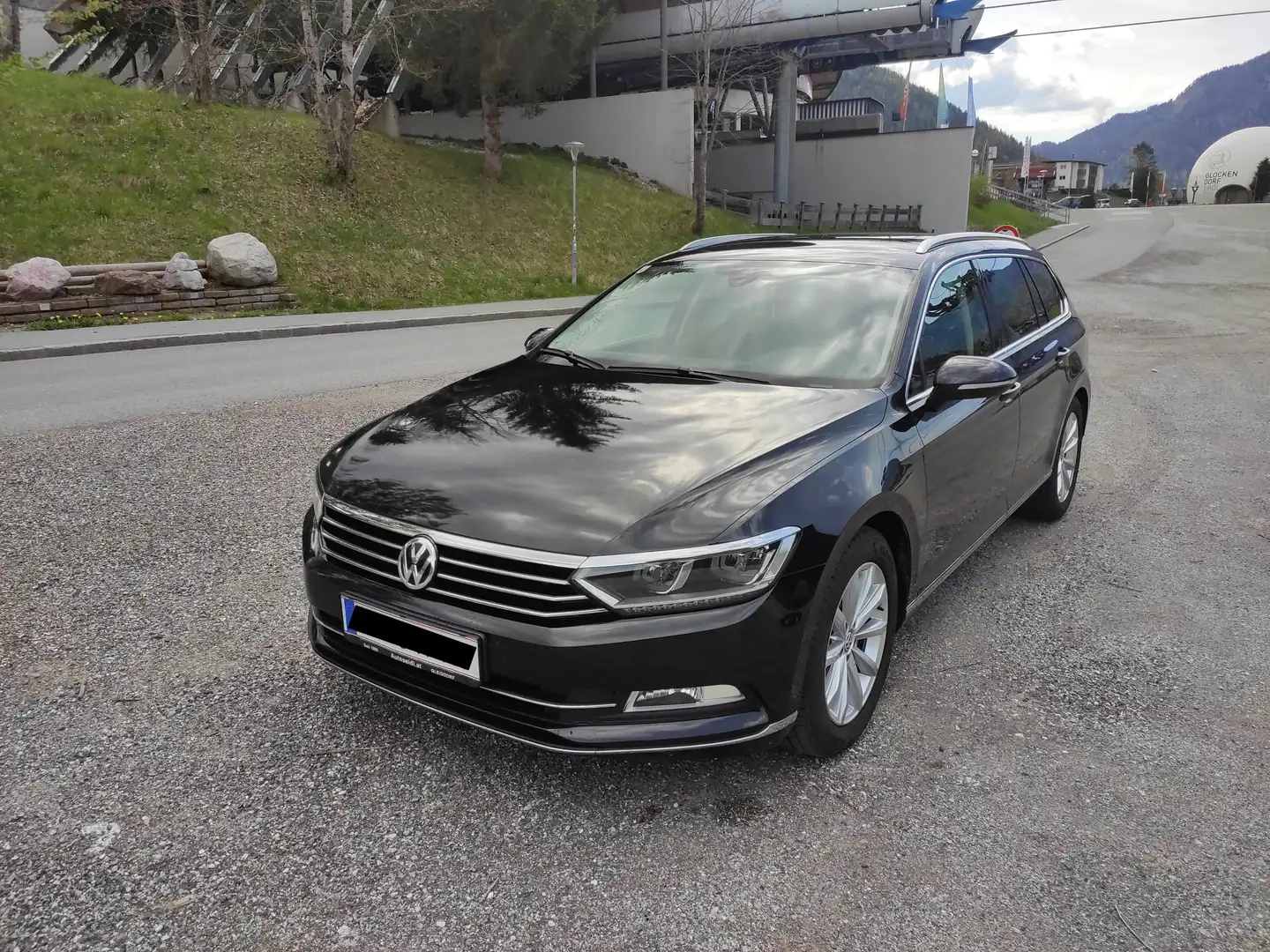 Volkswagen Passat Variant Passat Variant Highline 2,0 TDI DSGHighline Schwarz - 1
