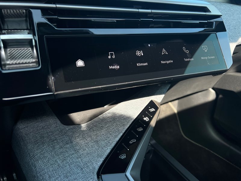 Peugeot 5008 1.6 Plug-in Hybrid 195 GT 7p | Panoramadak | Navig — photo 21