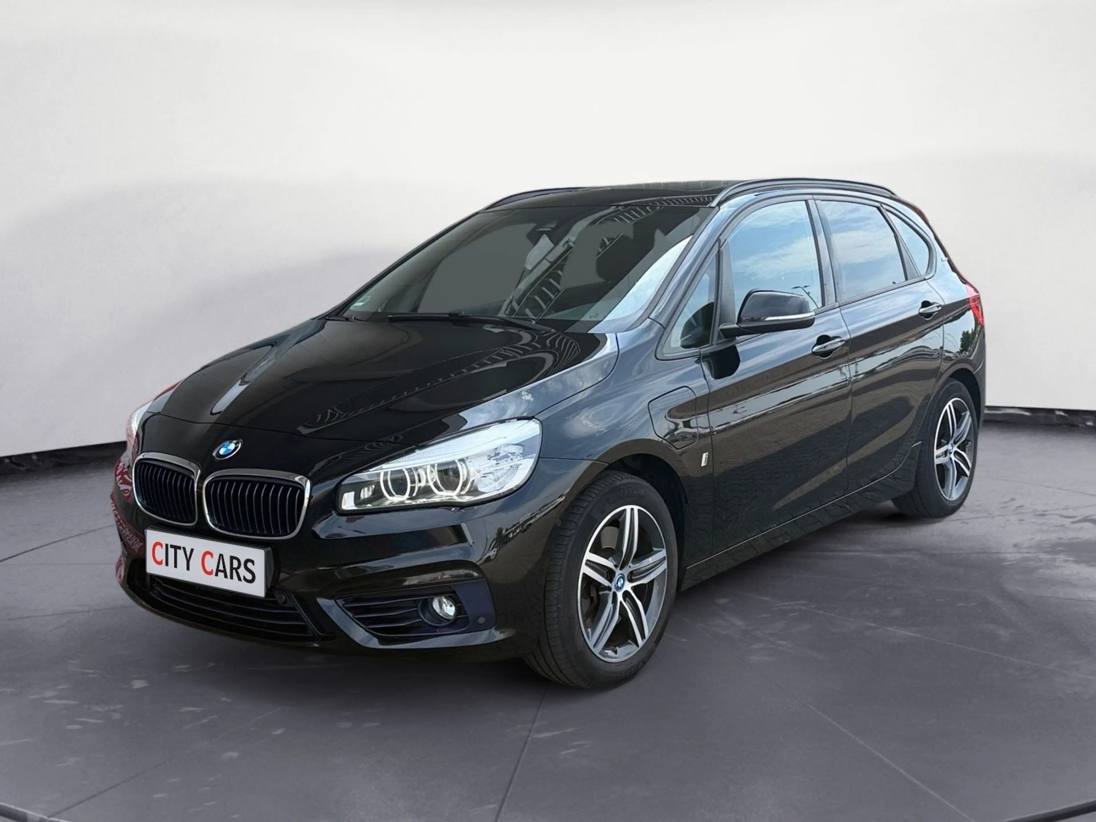 BMW 225 225 xe Sport Line