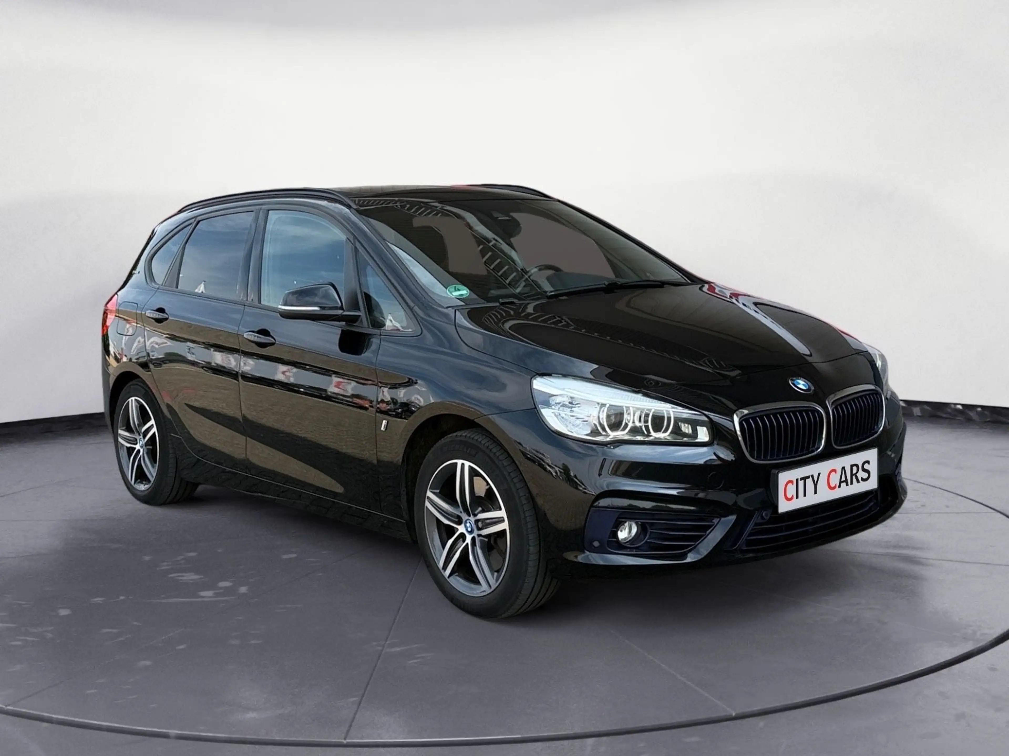 BMW 225 225 xe Sport Line — photo 2
