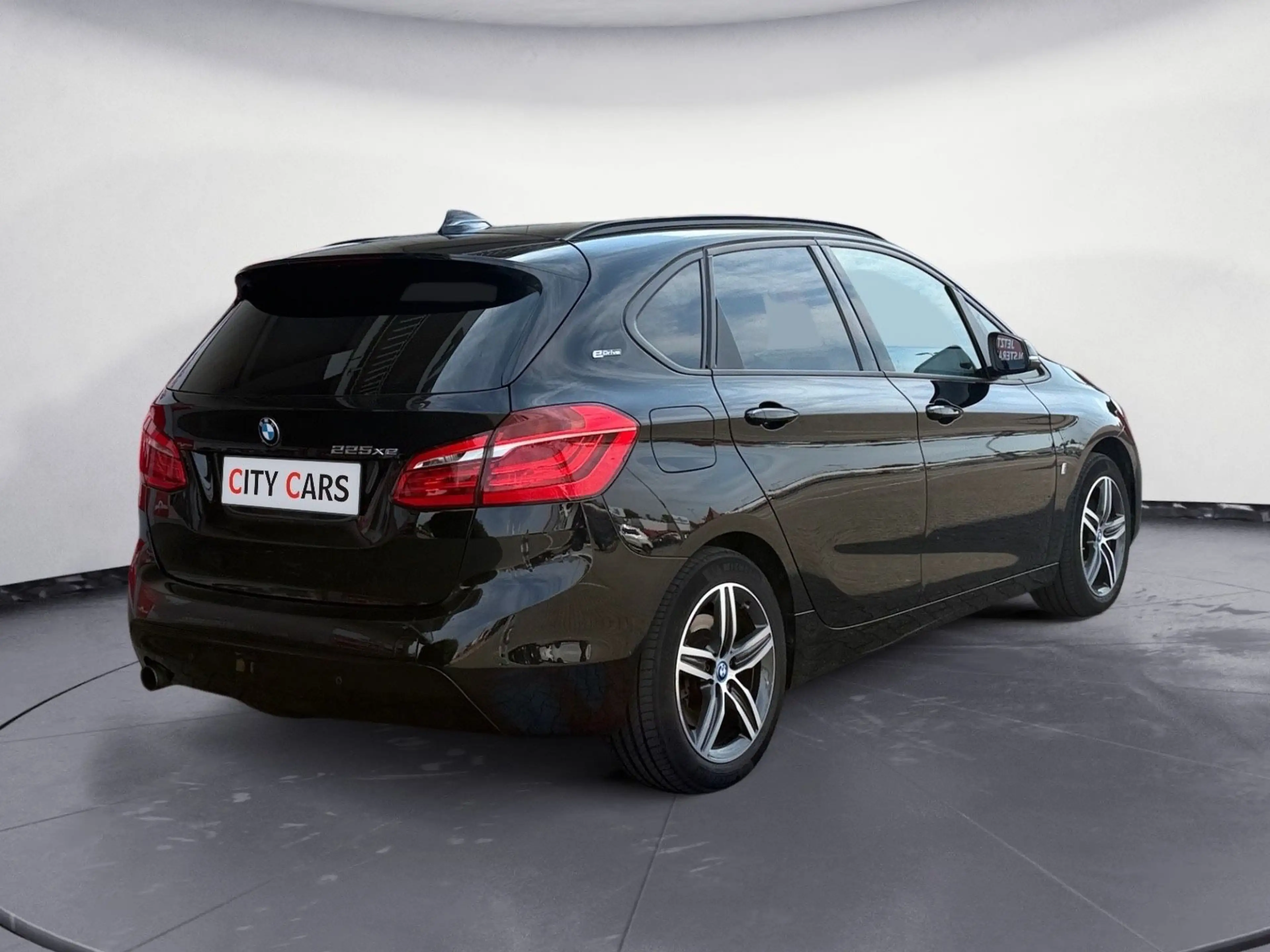 BMW 225 225 xe Sport Line — photo 6