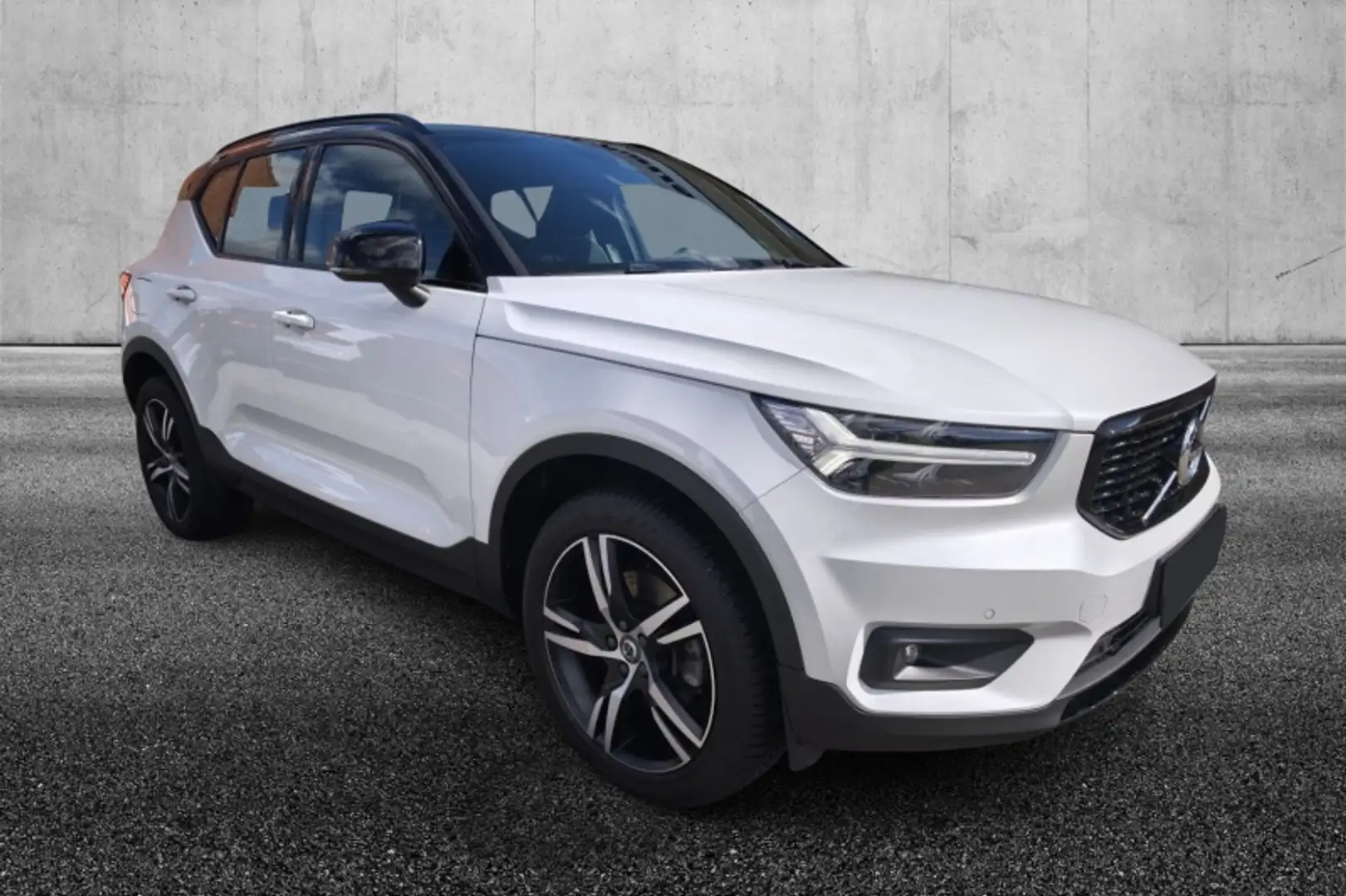Volvo XC40 B4 AWD Geartronic R-design Bianco - 1