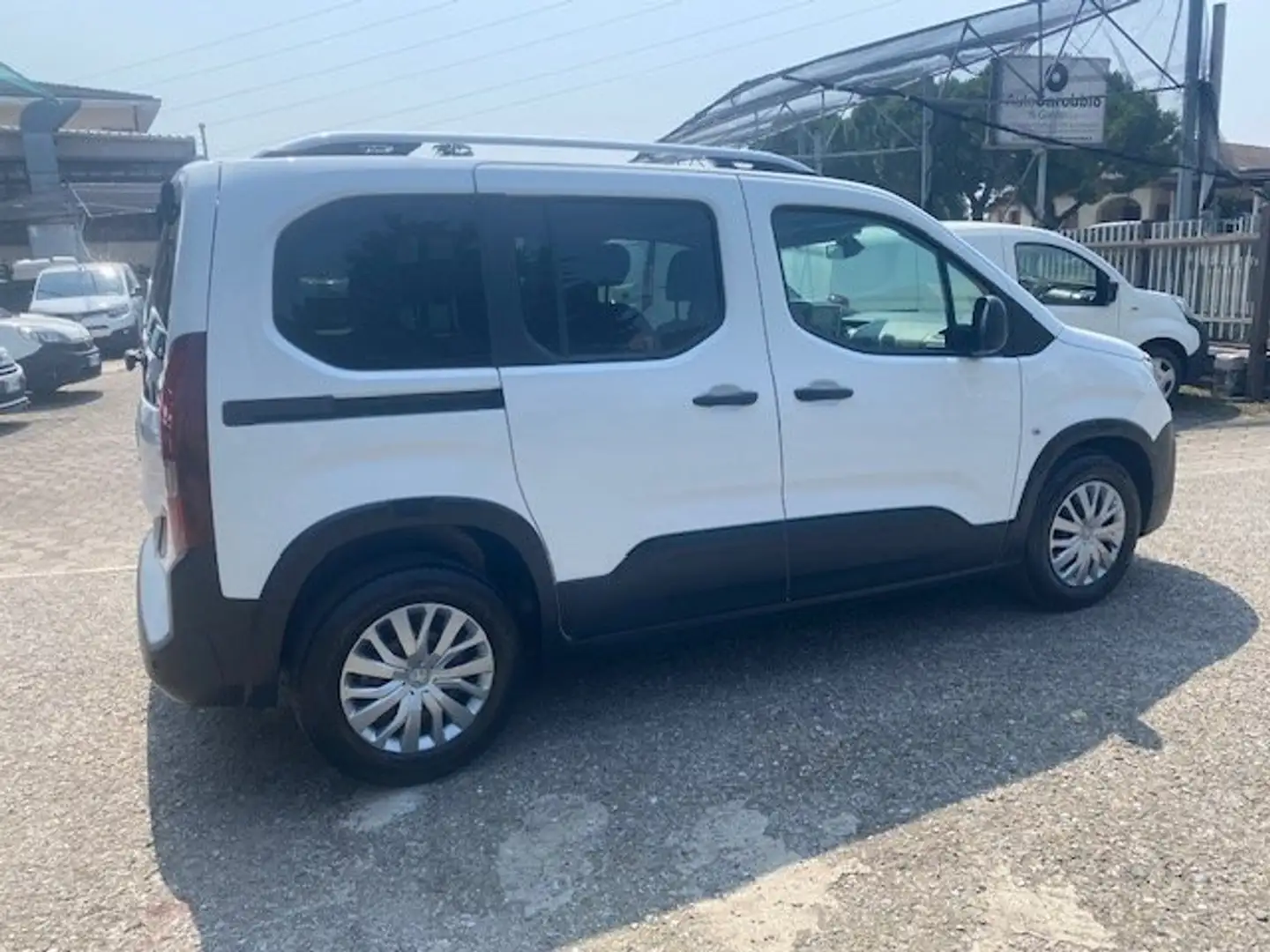 Peugeot Rifter 1.5 BLUE HDI 130 CV M1 5 Posti Bianco - 2