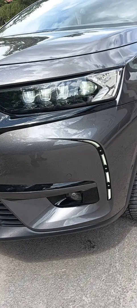 DS Automobiles DS 7 Crossback DS7 Crossback E-Tense 300 PHEV 4x4 Louvre Aut. Louvre Grau - 2