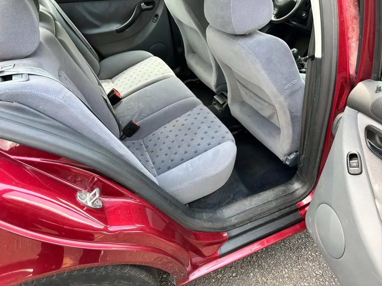 SEAT Toledo 1.6 (Signum) Signo, foto 12