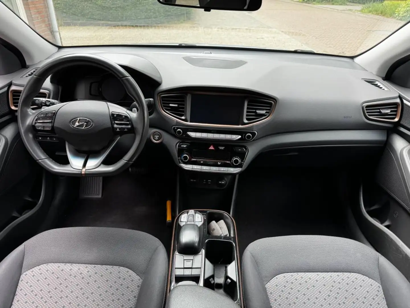 Hyundai IONIQ Comfort EV Grijs - 2