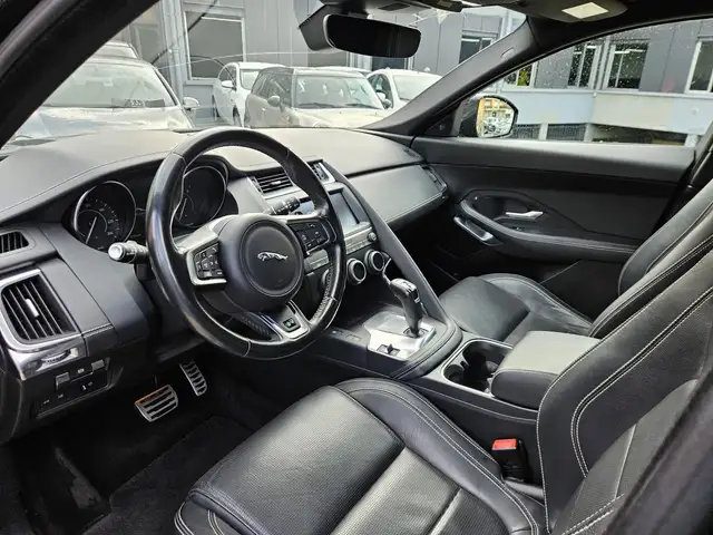 Jaguar E-Pace view 7
