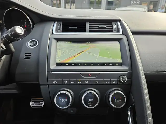 Jaguar E-Pace view 15