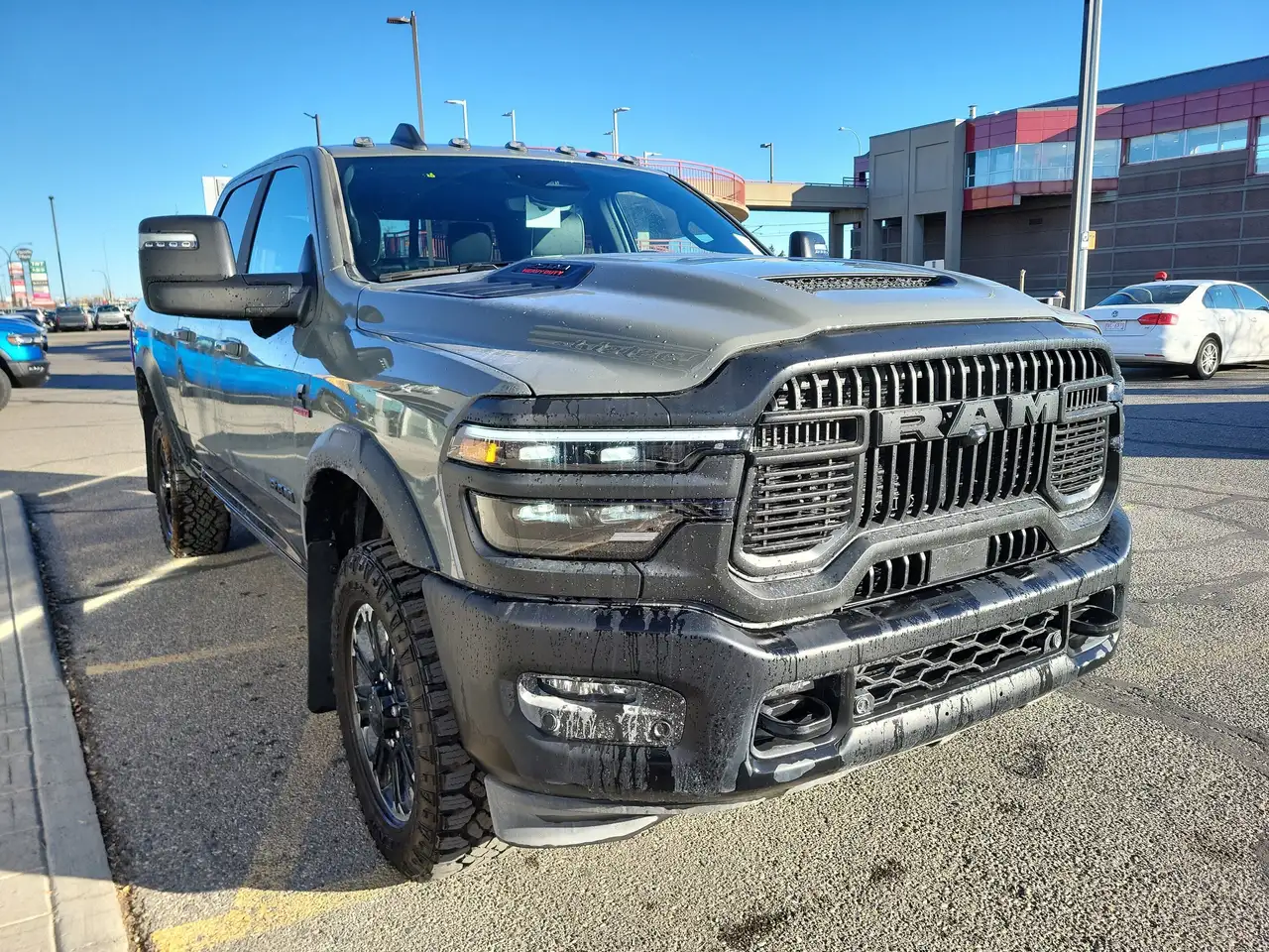 RAM 2500 снимка RAM 2500
