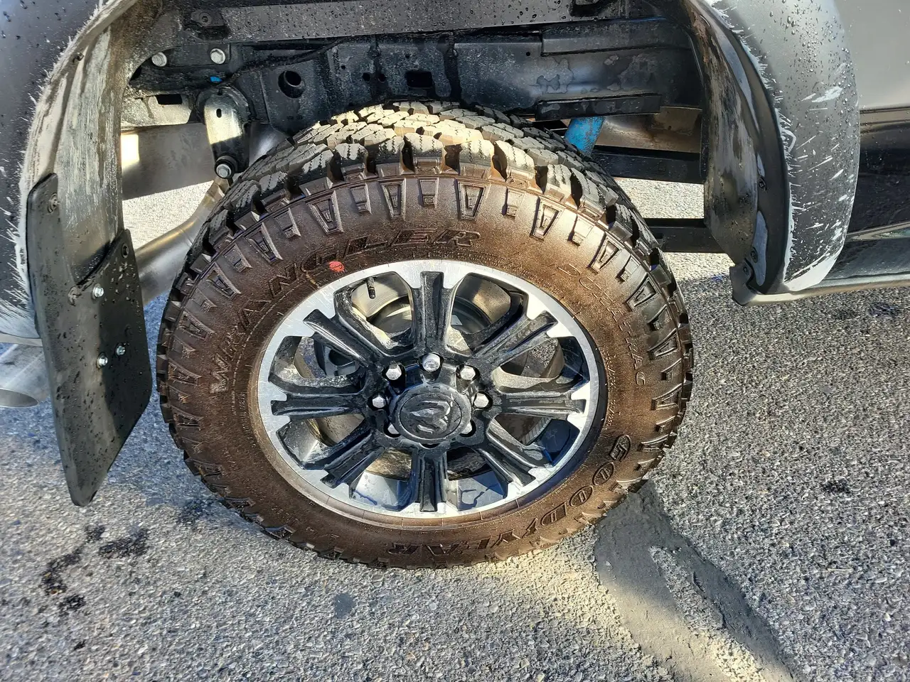 RAM 2500 снимка RAM 2500