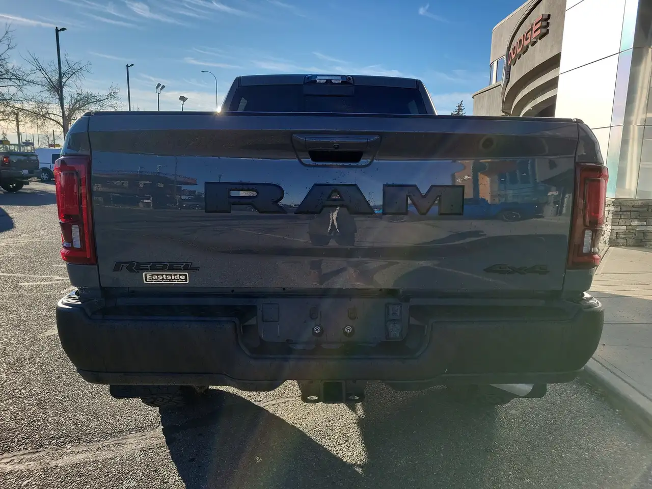 RAM 2500 снимка RAM 2500
