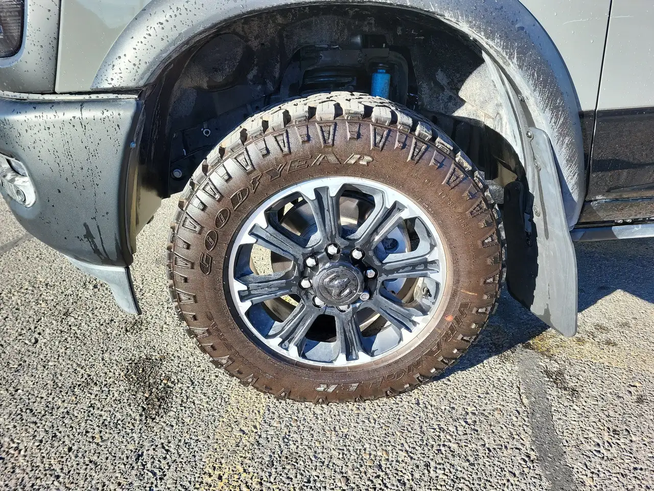 RAM 2500 снимка RAM 2500