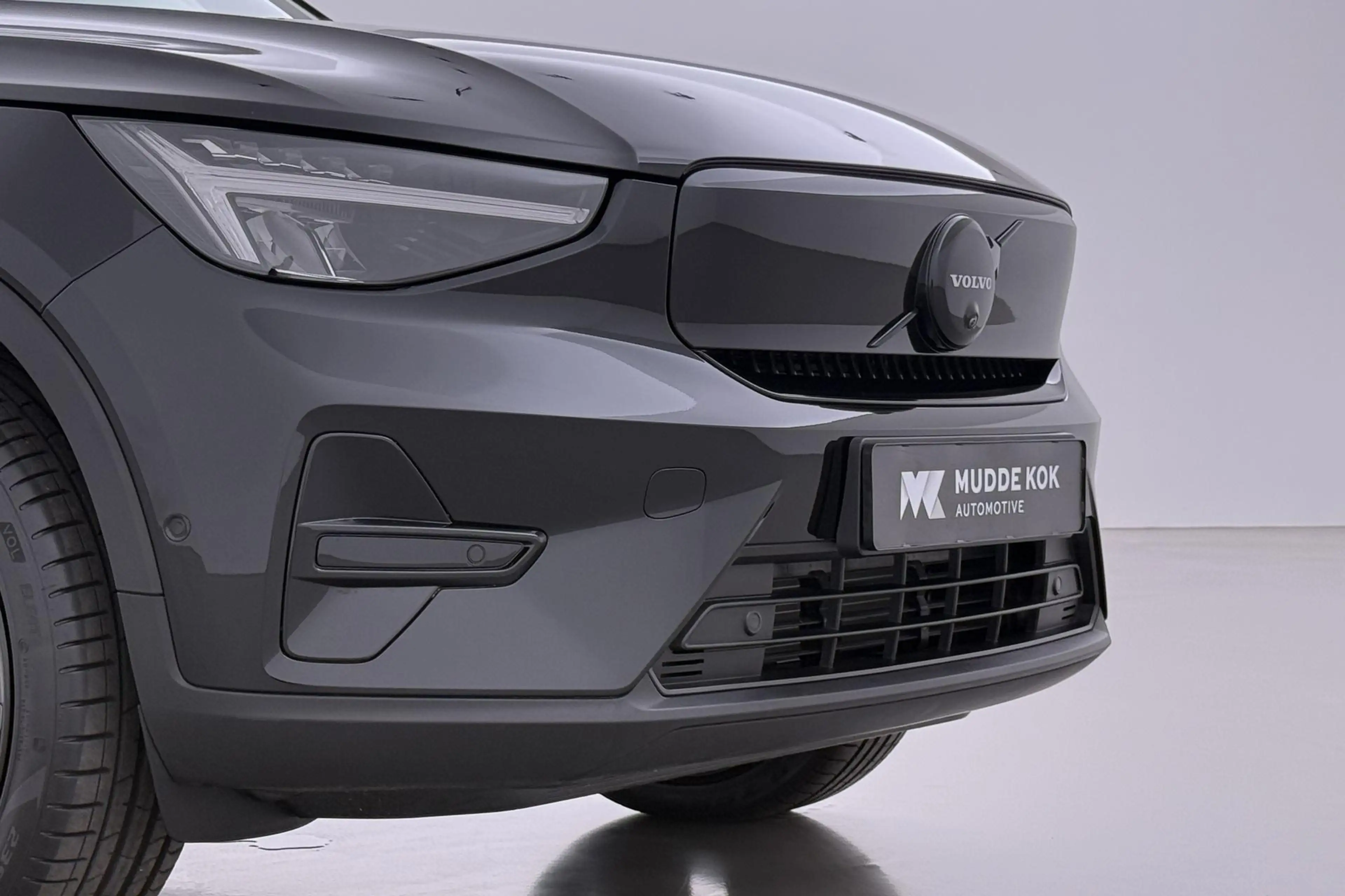 Volvo EX40 Twin Motor Plus Black Edition 82 kWh | 409 PK! | A — photo 47