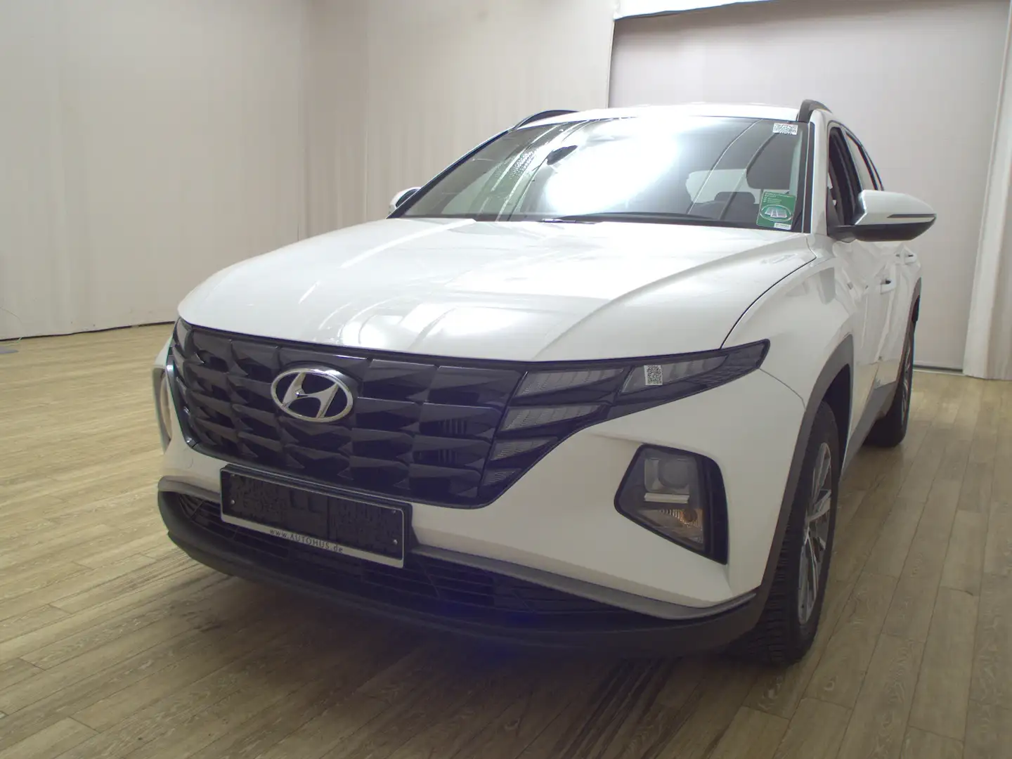 Hyundai TUCSON 1.6 GDI Select Mild-Hybrid Navi LED RFK Weiß - 2