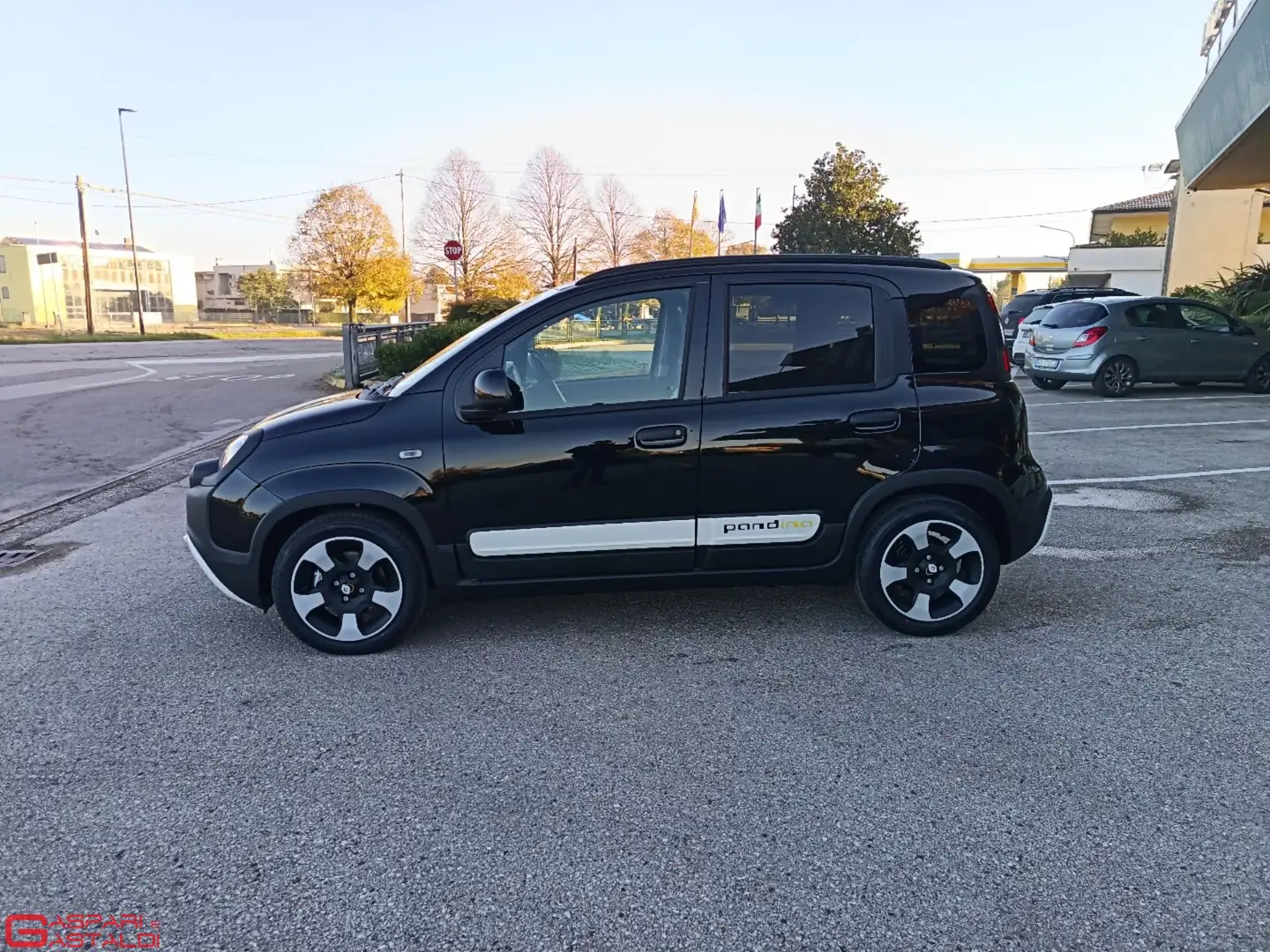 Fiat Panda Pandina 1.0 FireFly 65 CV Hybrid Cross Nero - 2