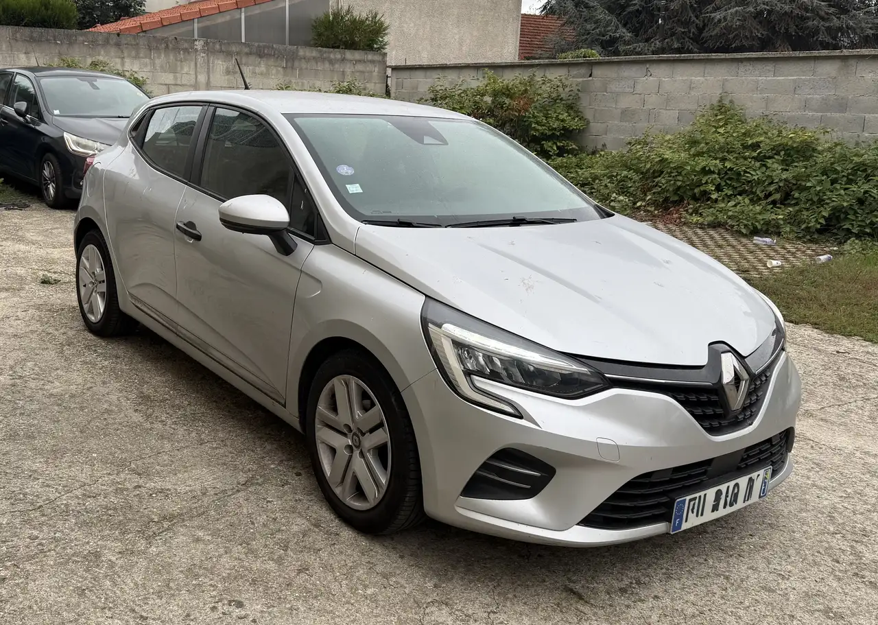 Renault Clio Citadine 5 portes — photo 3