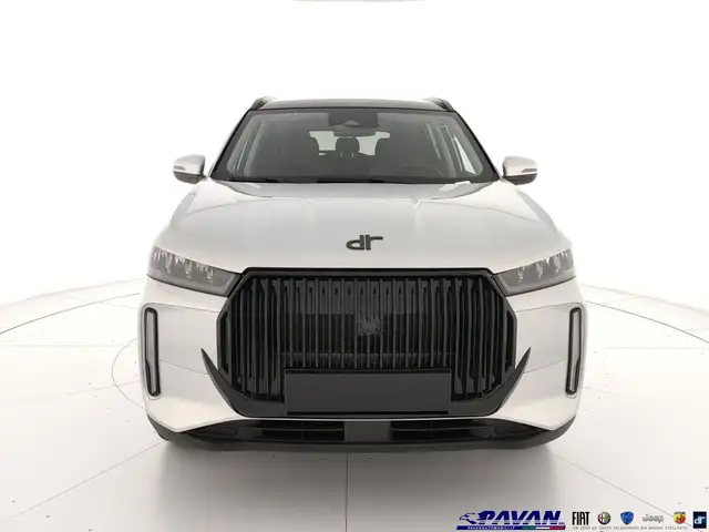 DR Automobiles DR5 view 2