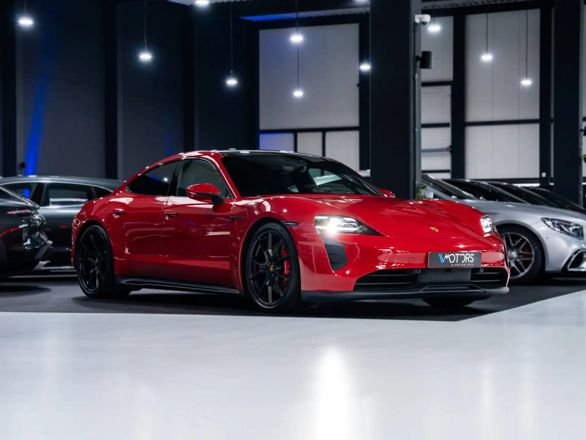 Porsche Taycan GTS 2022 빨강 사진 6