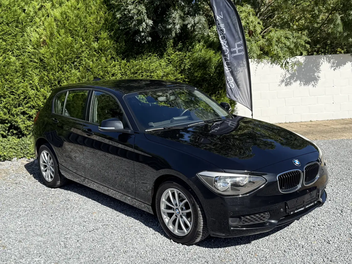 BMW 114 114i , Clim , navigation, Garantie 12 mois Zwart - 1