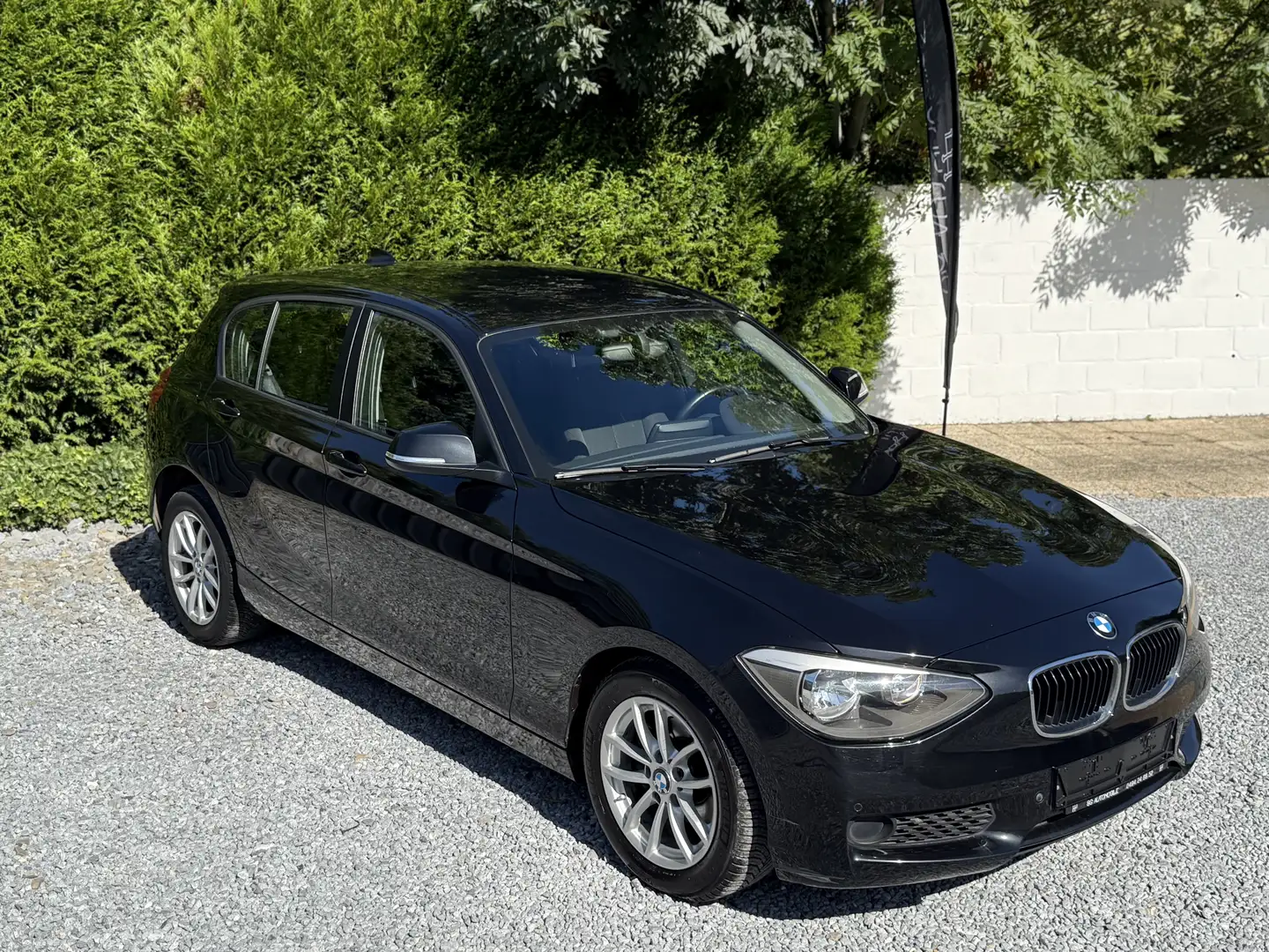 BMW 114 114i , Clim , navigation, Garantie 12 mois Zwart - 2