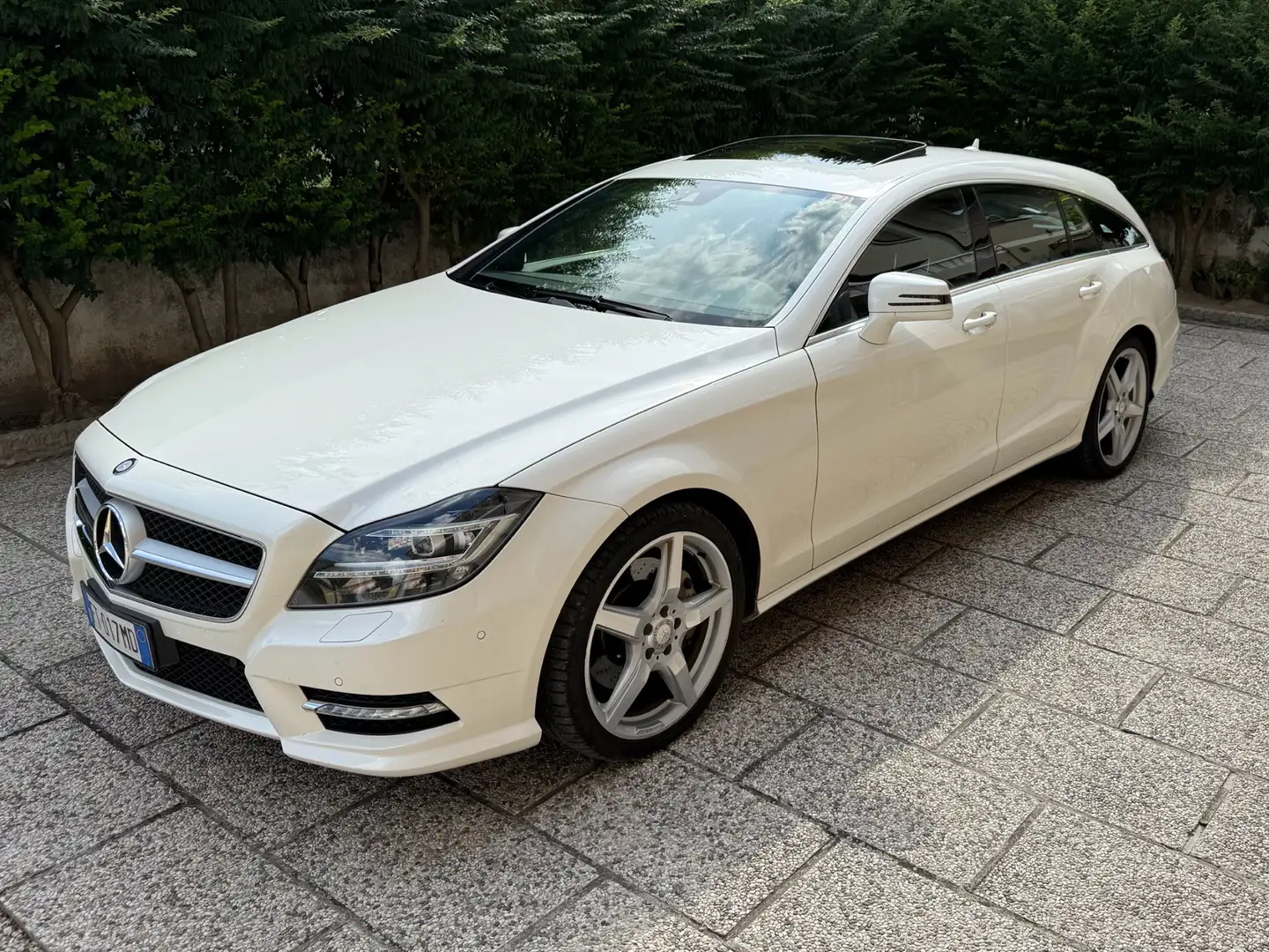 Mercedes-Benz CLS 350 Shooting Brake cdi be 4matic auto Bianco - 1