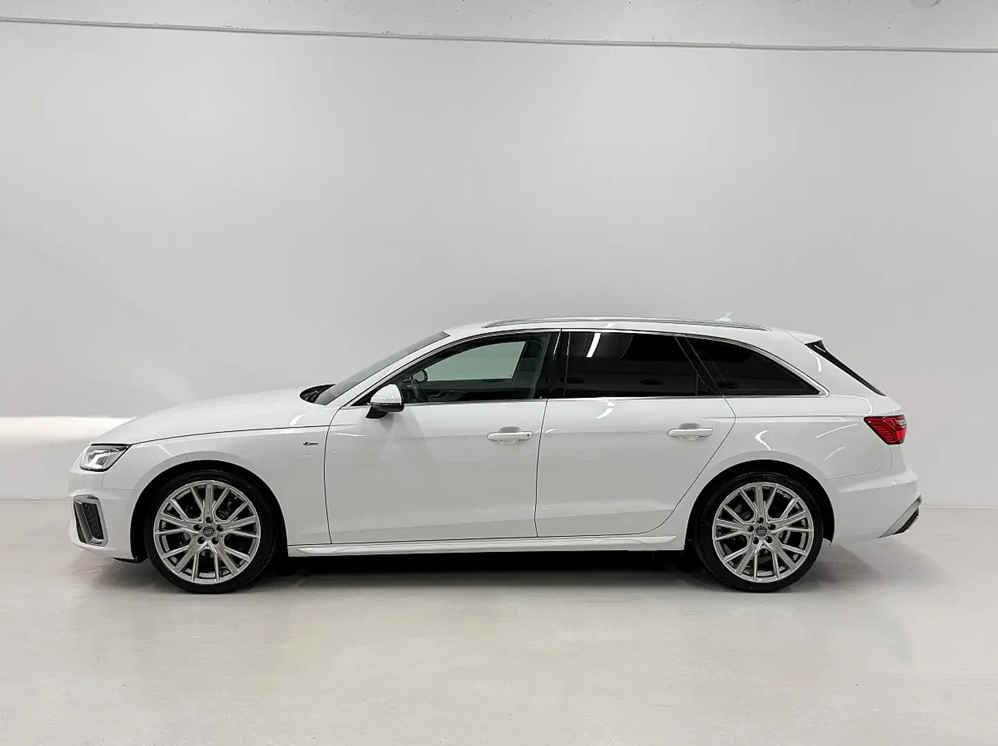 Audi A4 Avant 35 TDI S-line 19" LED ACC Fahrassistenz AHK Weiß - 2