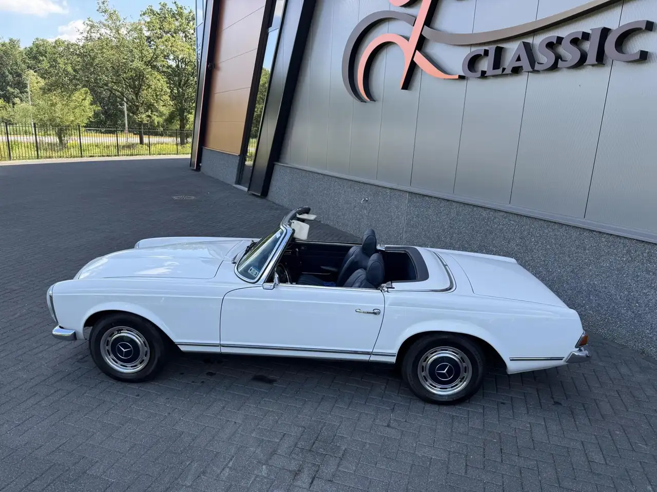 Mercedes-Benz SL 280 W113 Pagode, foto 2