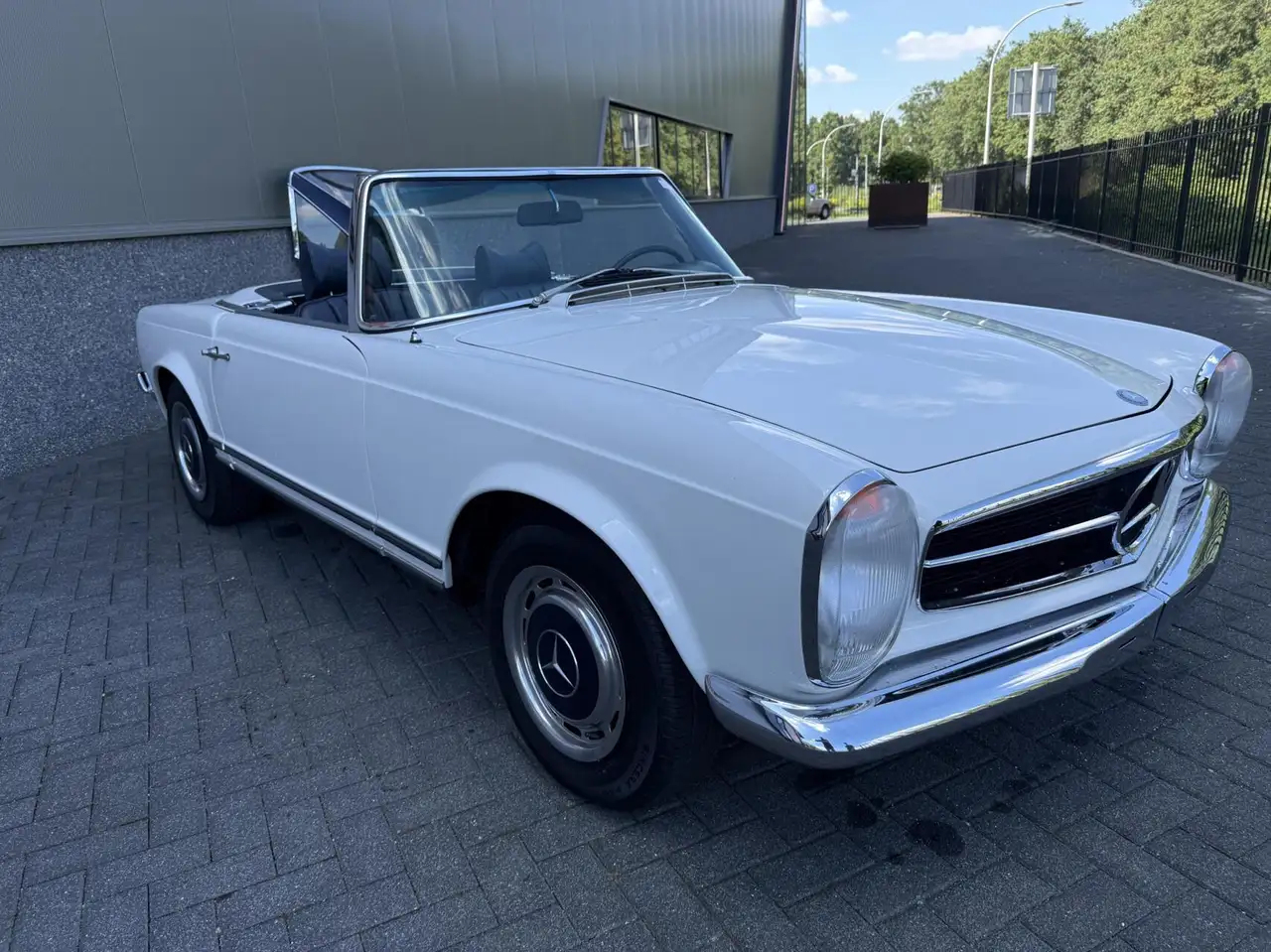 Mercedes-Benz SL 280 W113 Pagode, foto 8