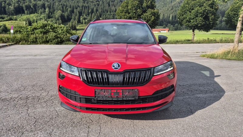 Skoda Karoq Sportline DSG AHK 1. Hand — photo 2