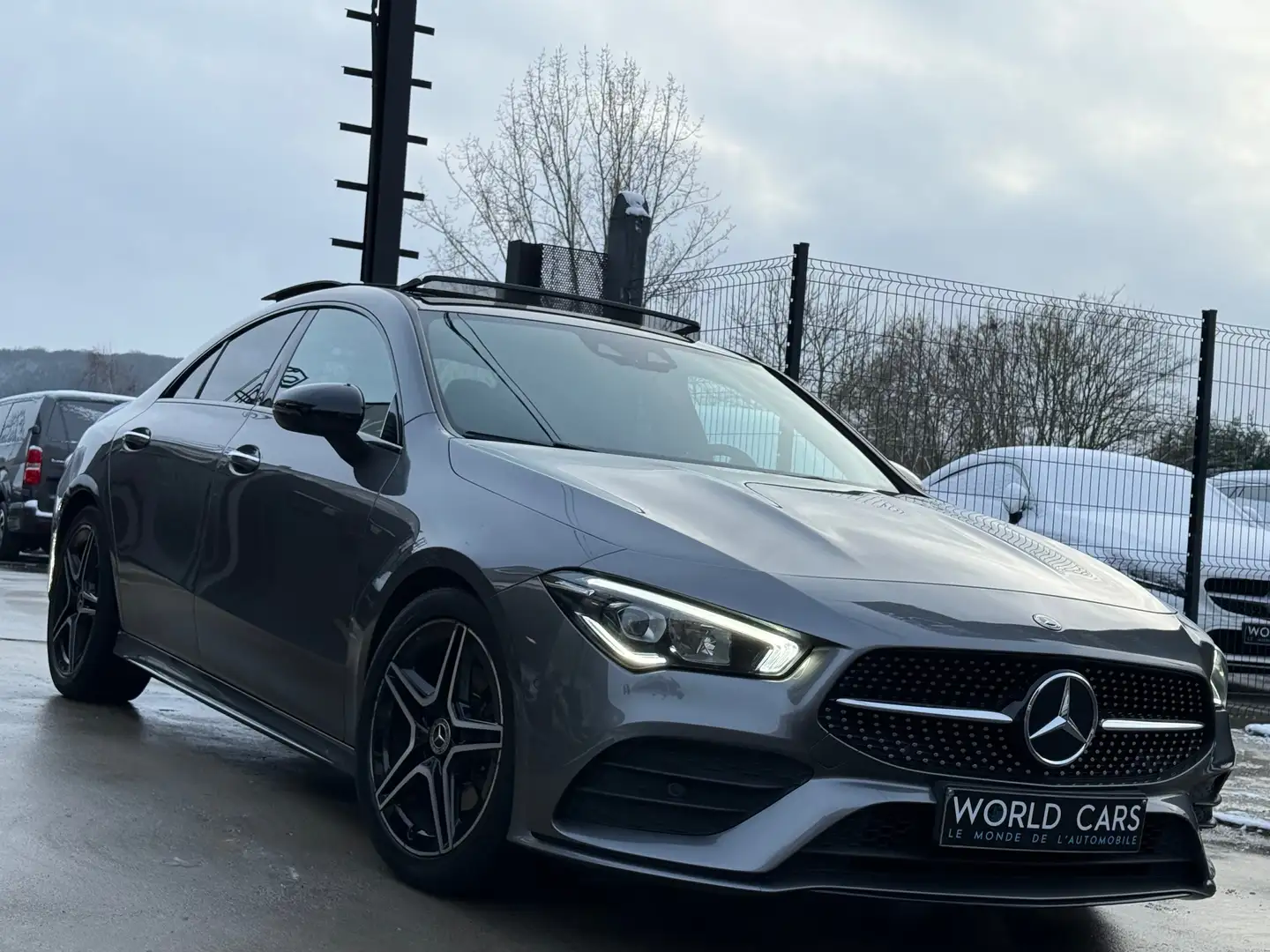 Mercedes-Benz CLA 180 d PACK AMG TOIT PANO - COCKPIT - CAMERA - FULL OP. Gris - 2