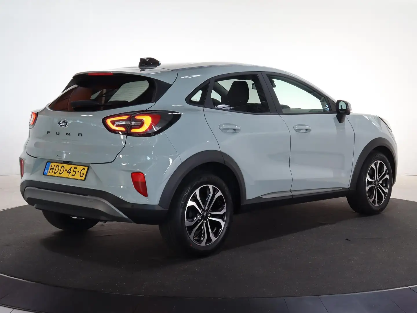 Ford Puma 1.0 EcoBoost Hybrid Titanium Grau - 2