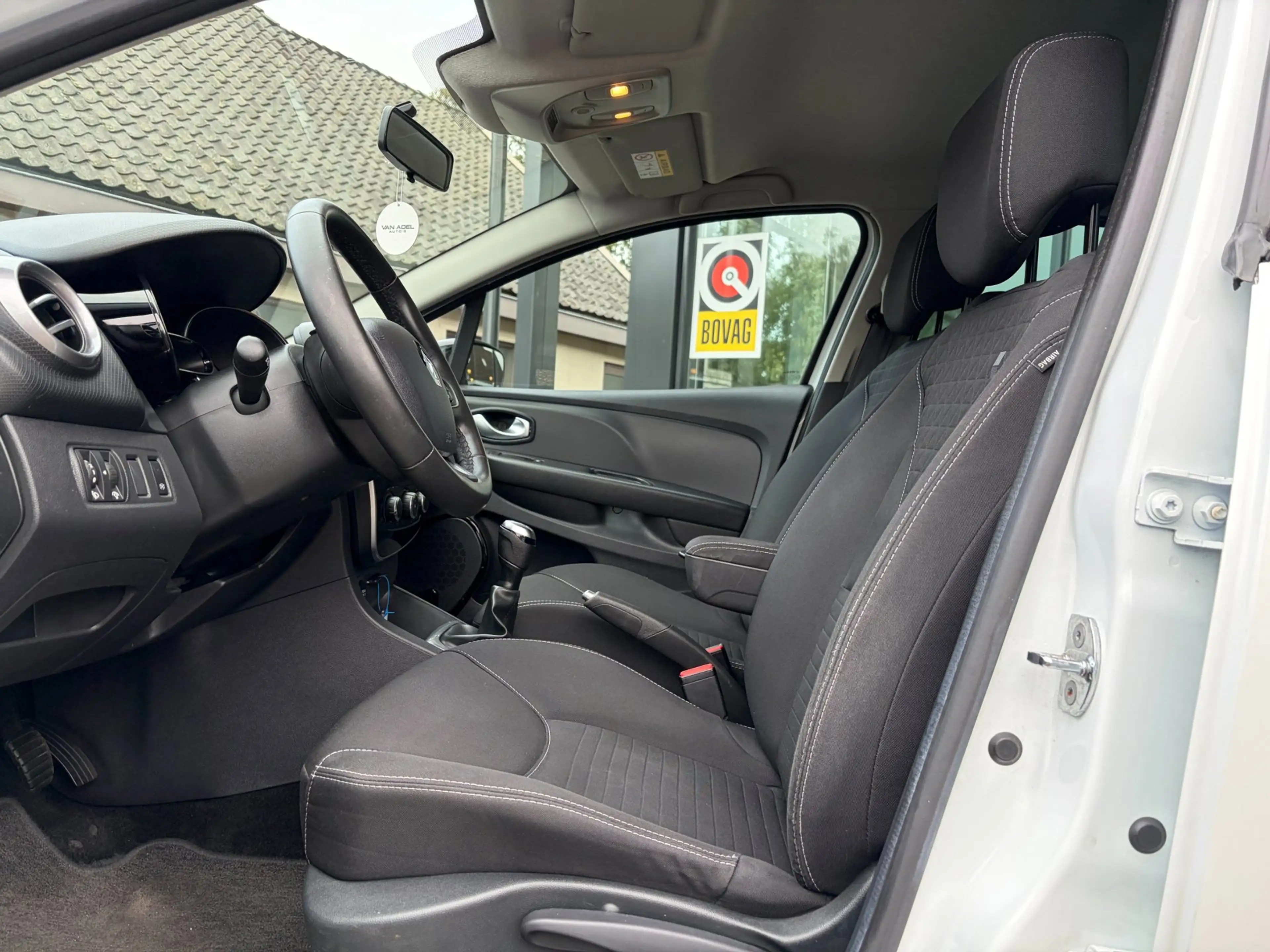 Renault Clio 0.9 TCe Limited 5Drs 1e Eig! Navi Airco Cruise Par — photo 13