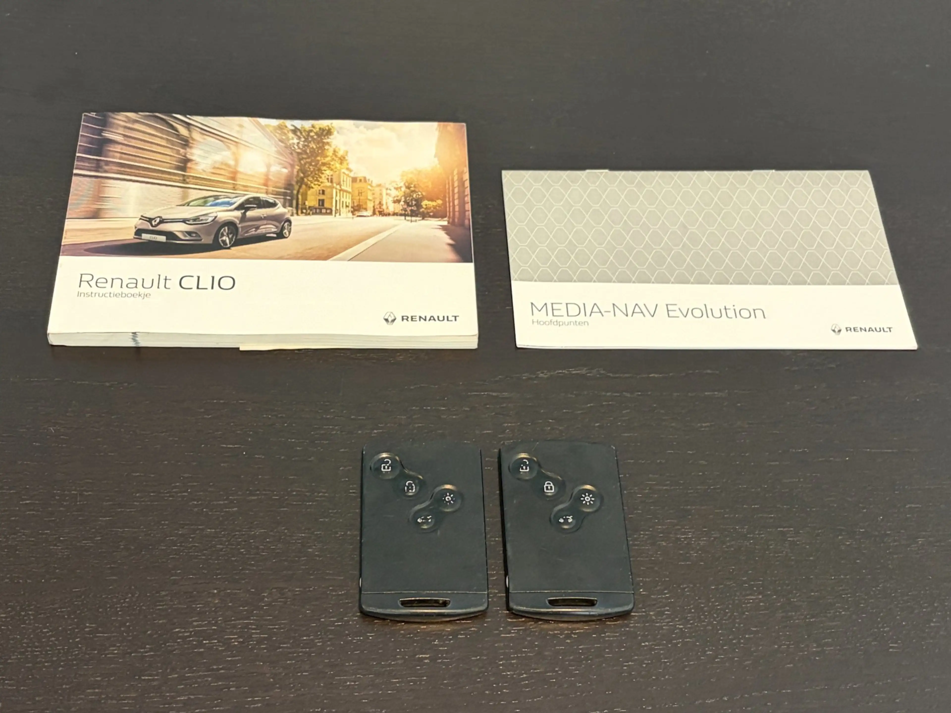 Renault Clio 0.9 TCe Limited 5Drs 1e Eig! Navi Airco Cruise Par — photo 19