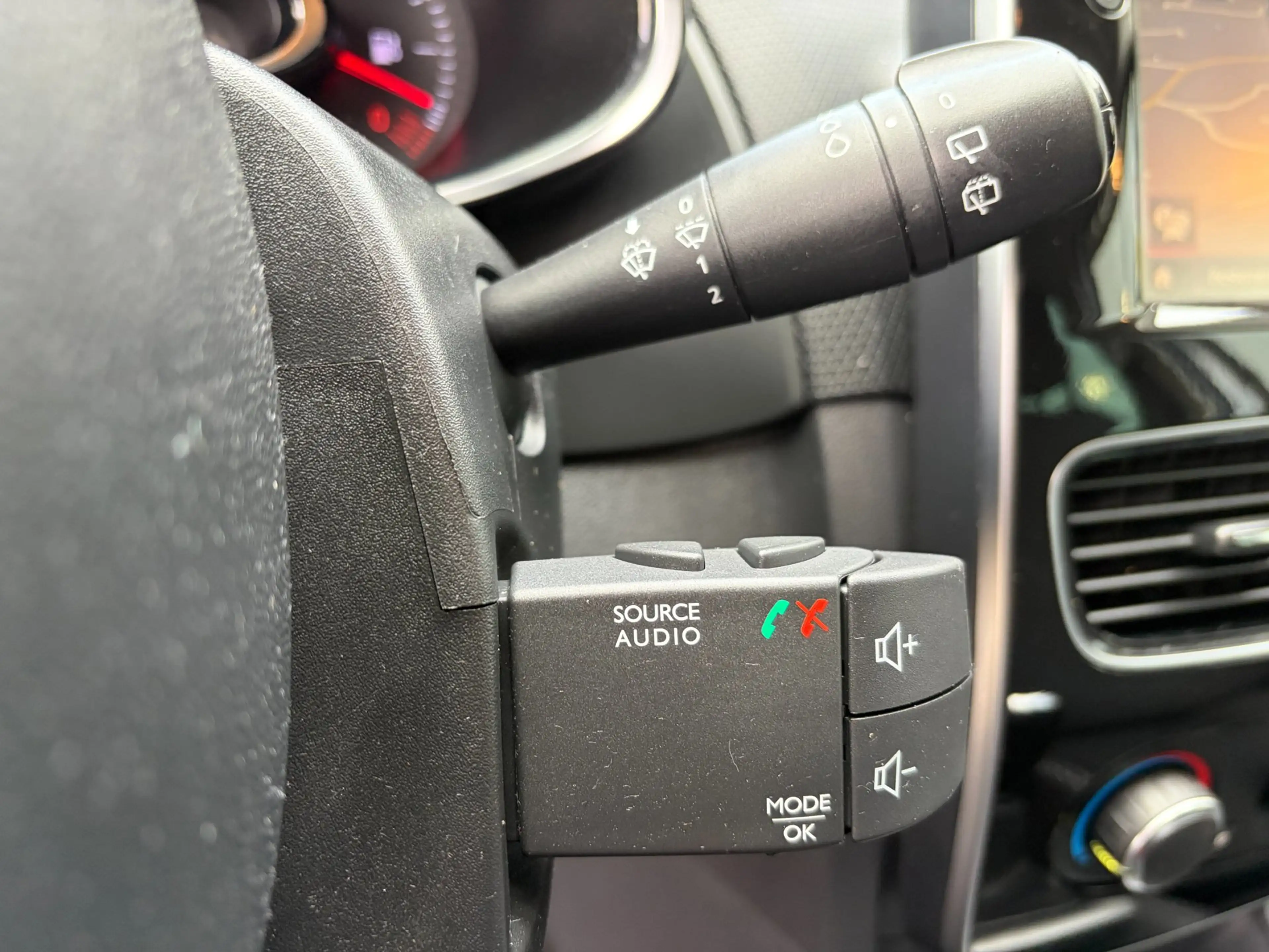 Renault Clio 0.9 TCe Limited 5Drs 1e Eig! Navi Airco Cruise Par — photo 16