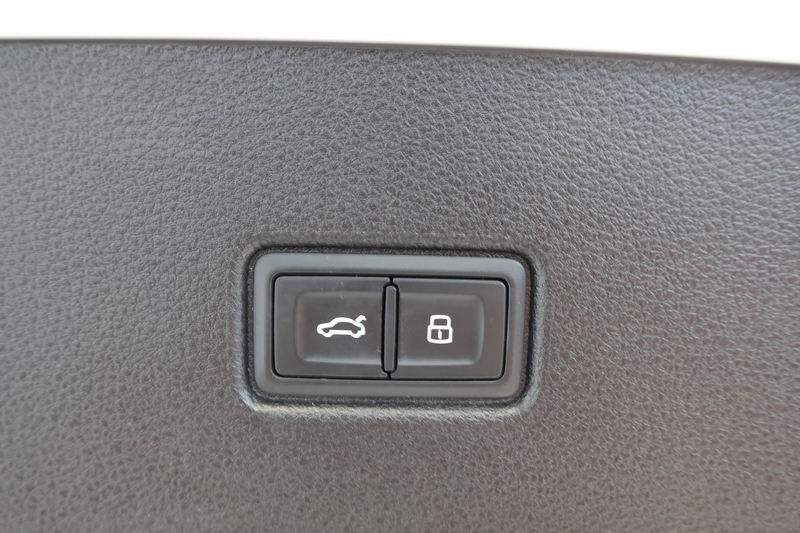 Audi Q5 40 TDI quattro S line — photo 15
