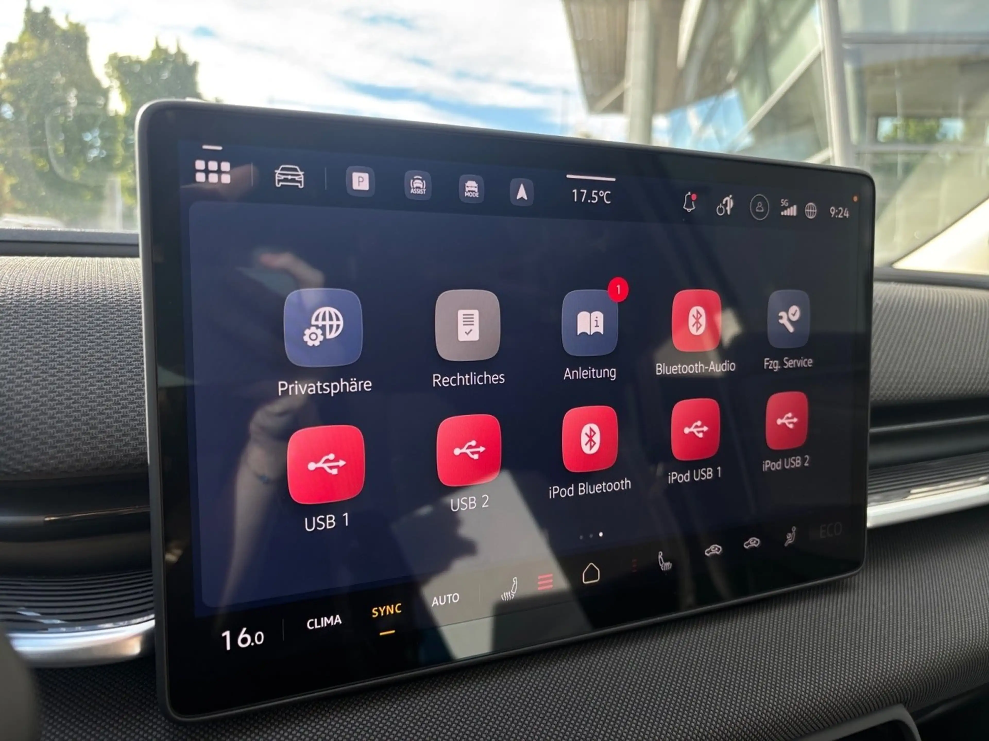 Volkswagen ID. Polo . Polo Life Edition 155 kW - 52 kWh — photo 13