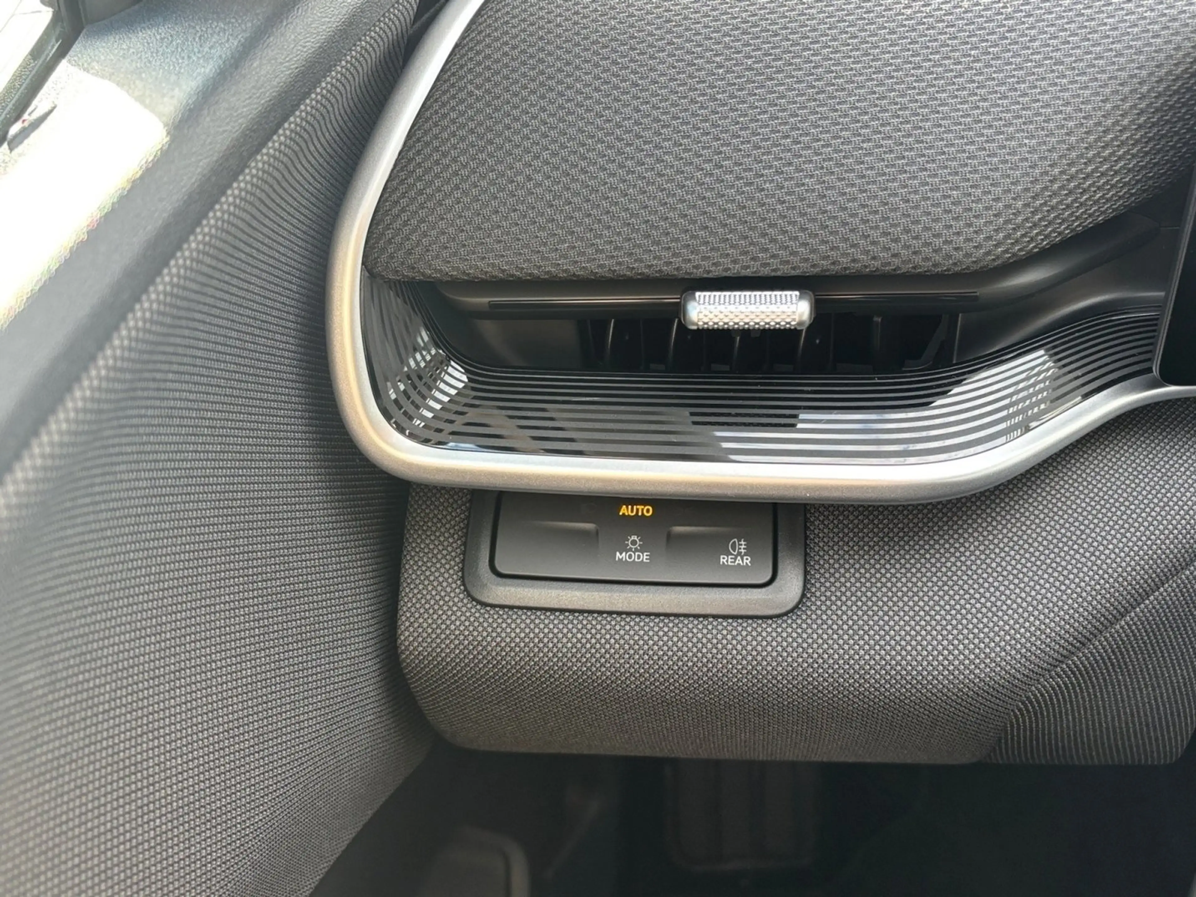 Volkswagen ID. Polo . Polo Life Edition 155 kW - 52 kWh — photo 8