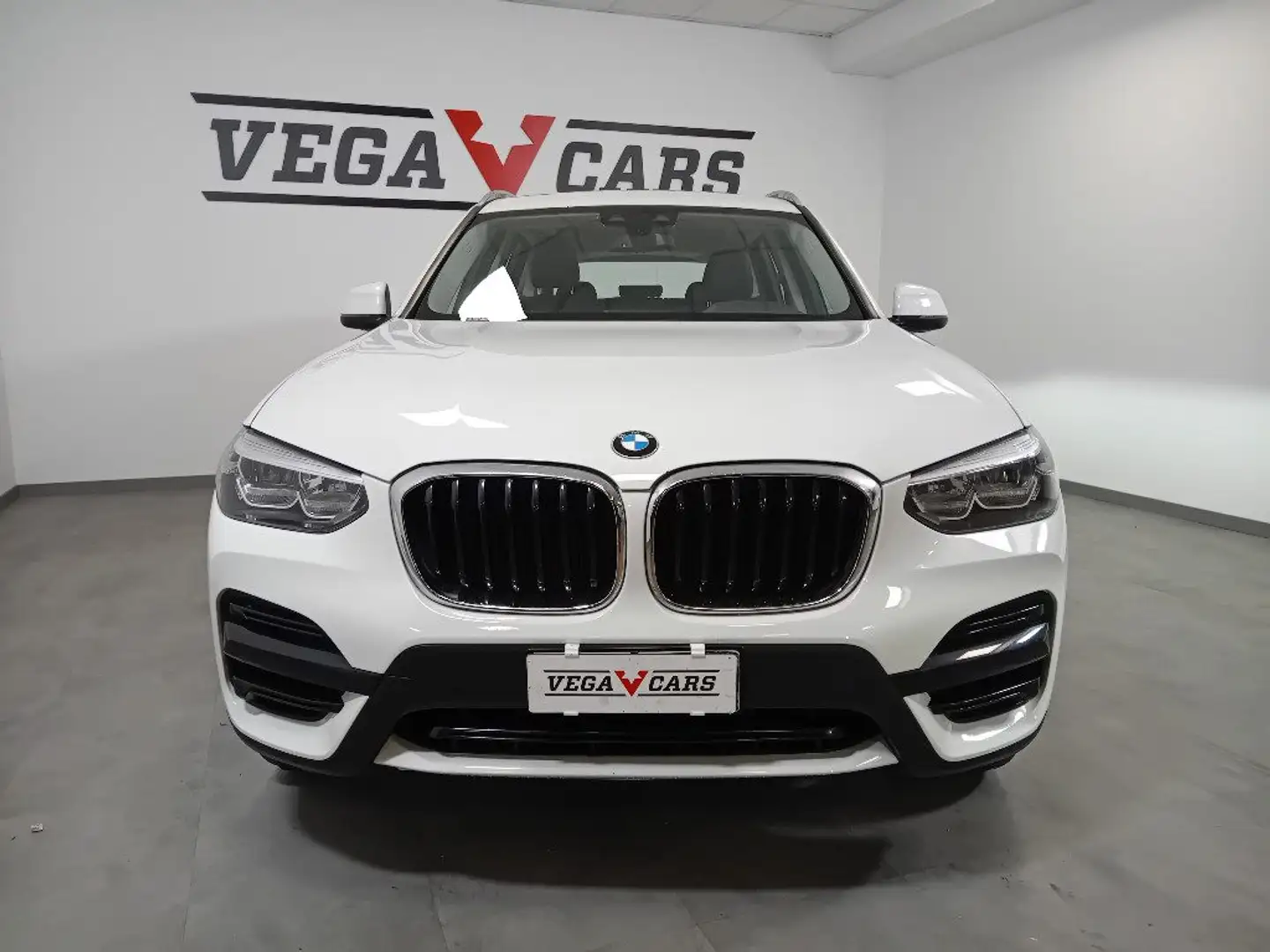 BMW X3 xDrive20d 48V Business Advantage Weiß - 2