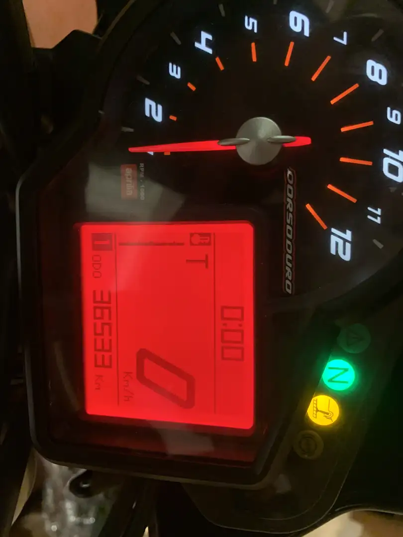 Aprilia Dorsoduro 750 Factory - 1