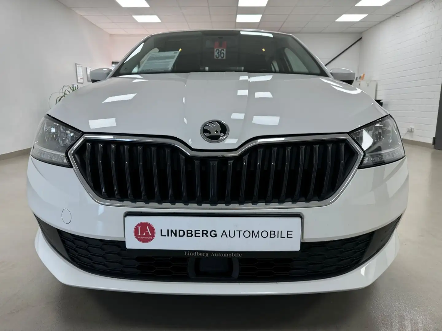 Skoda Fabia Ambition*NAVI*KLIMA*ASST*APPLE*DAB*8F*SF* Weiß - 2